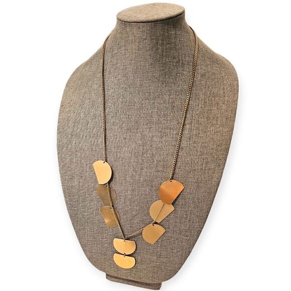 Gold-tone Metallic Island Breeze Flutter Necklace - Picture 9 of 10
